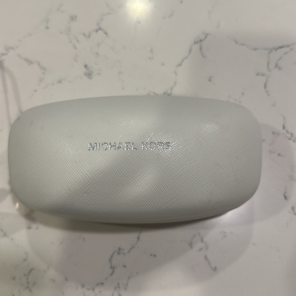 Michael Kors Sunglassess - Picture 2 of 3